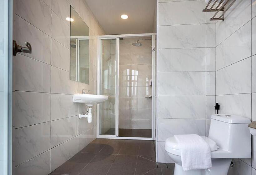 스위트, Zone Hotels, Telok Panglima Garang