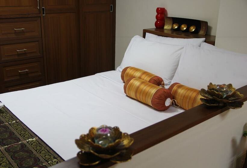 Номер Executive, B.s. Court Hotel Sathorn