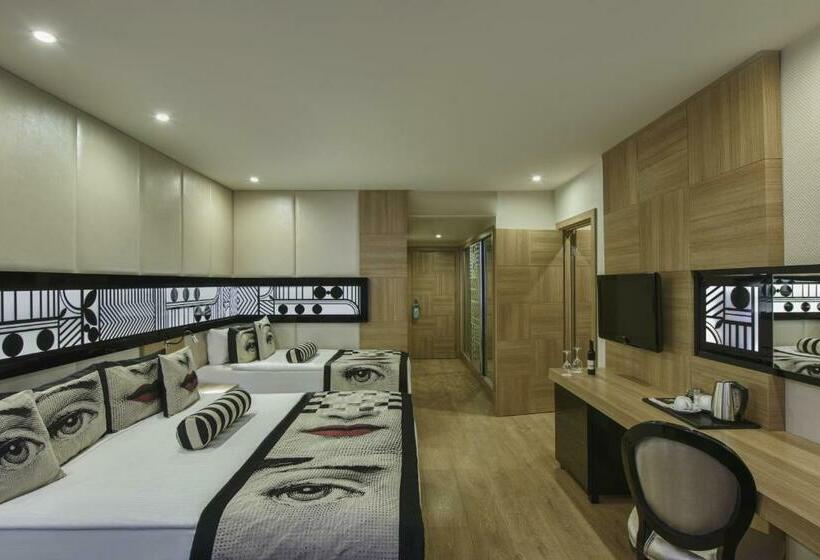 Junior Suite seitl. Meerblick, Delphin Imperial Lara