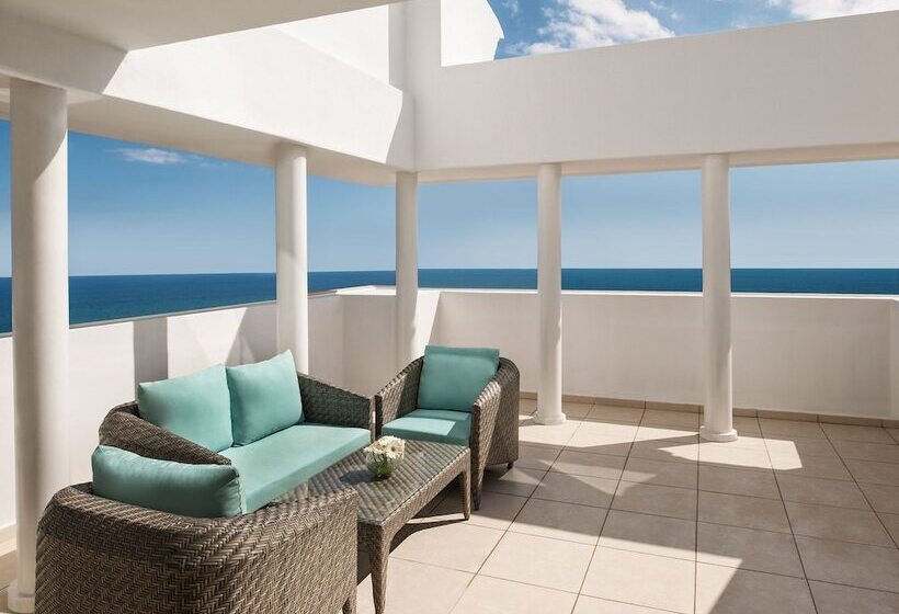 سوییت, Kaya Artemis Resort & Casino