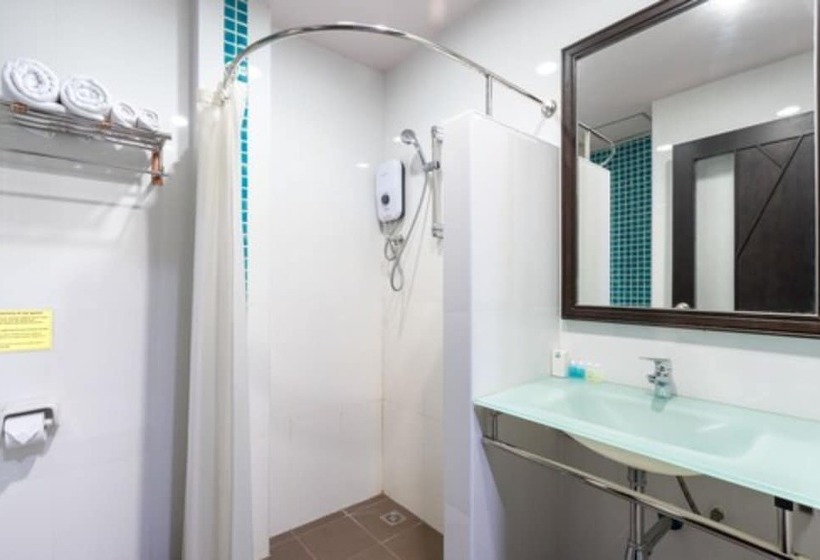 سوییت جونیور با بالکن, The Blueco Hotel Sha Plus