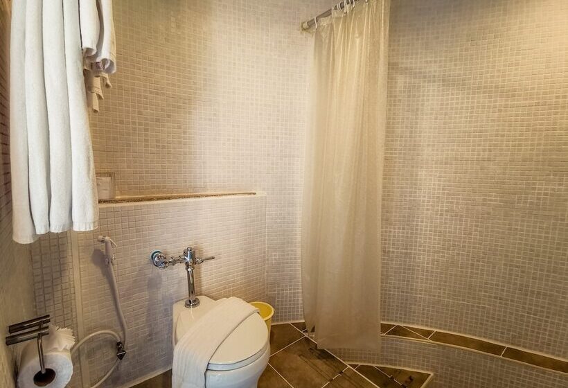 اتاق لوکس چهار تخته, Sino House Phuket Hotel   Sha Plus