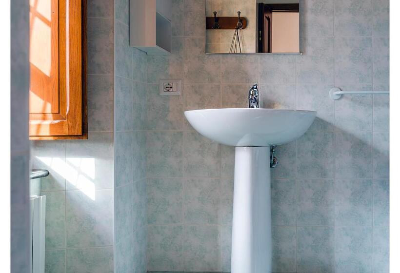 اتاق استاندارد یک نفره, Monastero Santa Chiara Guest House