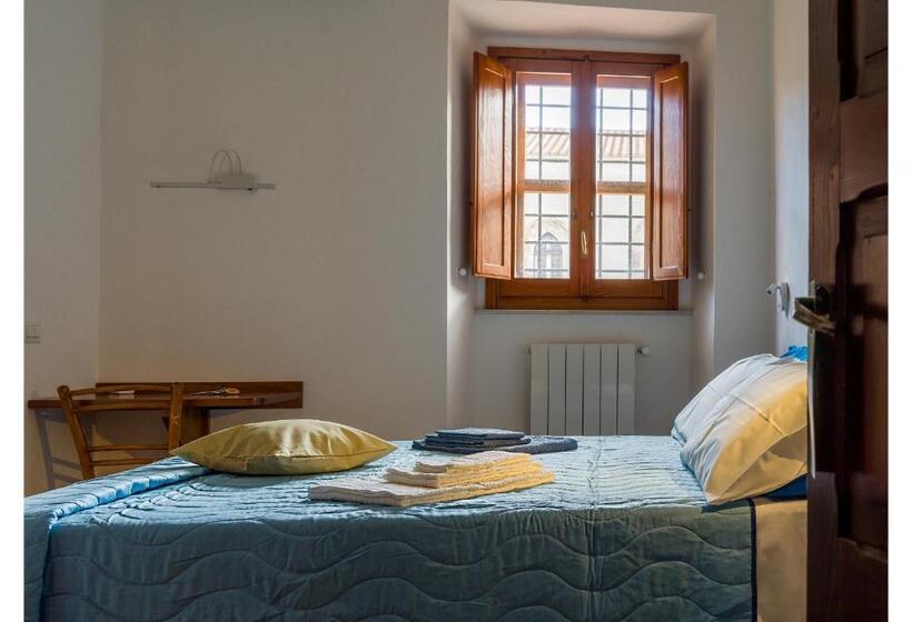 اتاق استاندارد, Monastero Santa Chiara Guest House