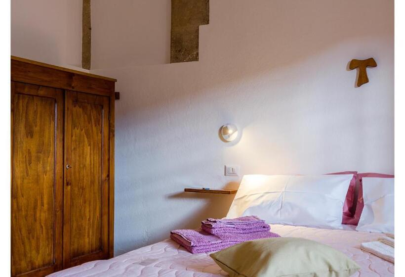 اتاق استاندارد, Monastero Santa Chiara Guest House
