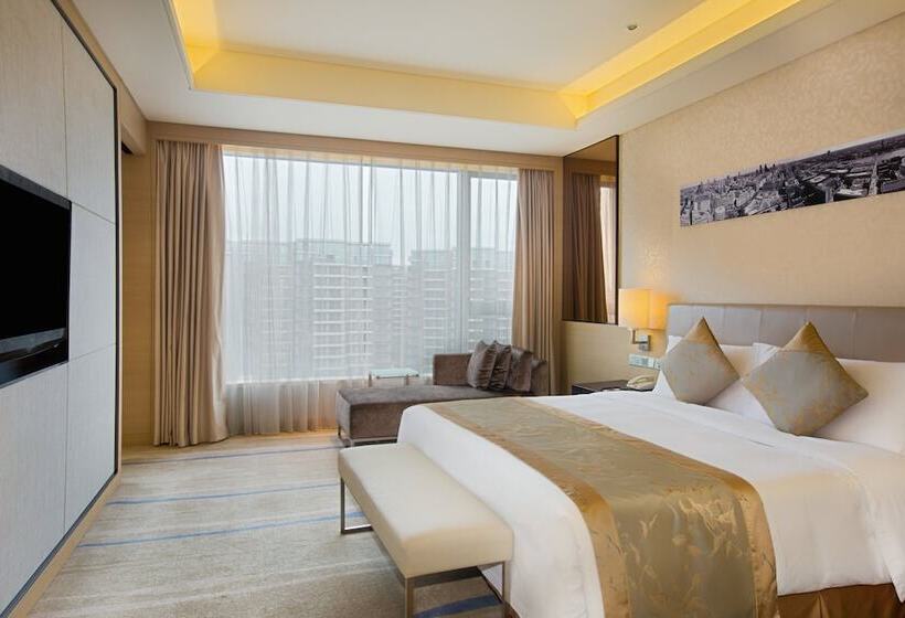 Номер Стандарт Двуспальная Кровать, Crowne Plaza Guangzhou Huadu, An Ihg Hotel   Free Shuttle Bus Between Hotel To Airport