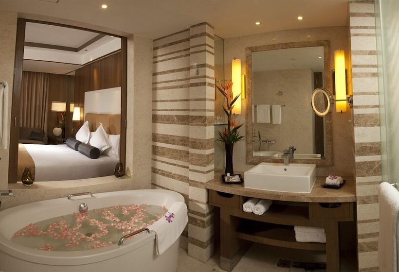 اتاق استاندارد, Crowne Plaza New Delhi Okhla, An Ihg