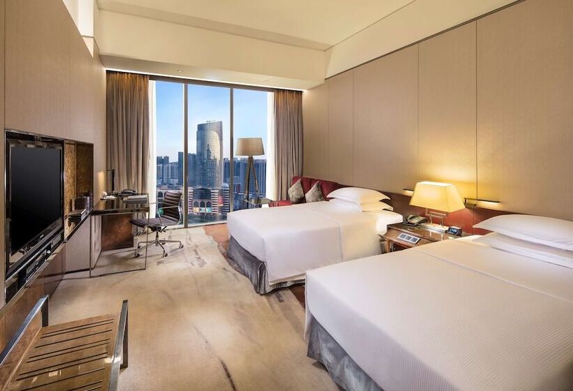 Номер Executive, Hilton Guangzhou Tianhe