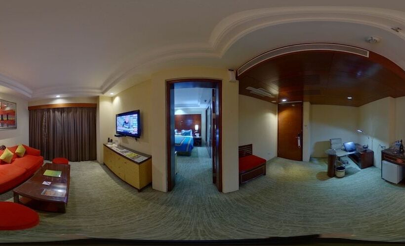سوئیت رویال, Skycity Hotel Gurgaon