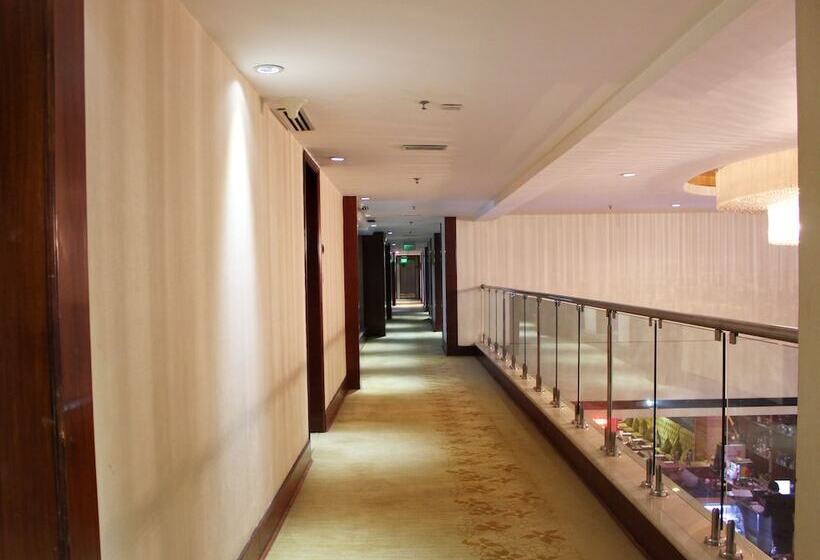 اتاق لوکس یک تخته, Skycity Hotel Gurgaon