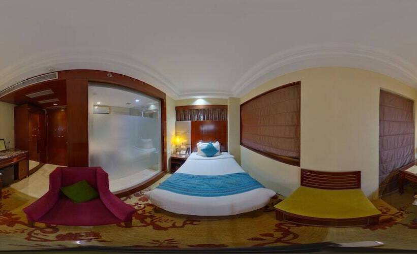 اتاق لوکس, Skycity Hotel Gurgaon