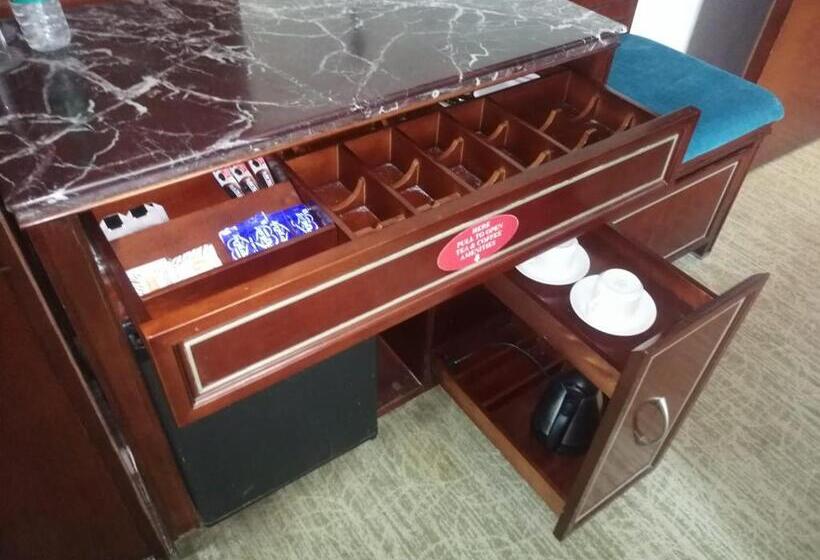 اتاق لوکس, Skycity Hotel Gurgaon