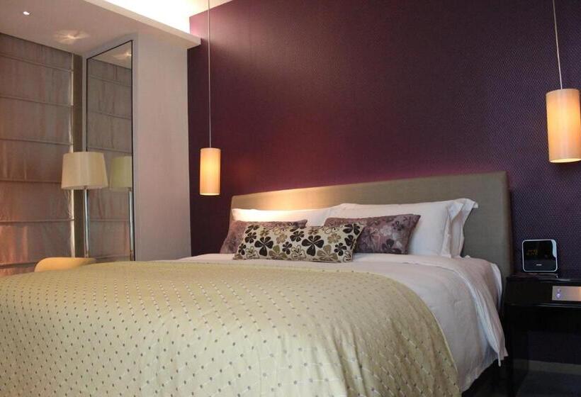 Delüks Oda, Wongtee V Hotel