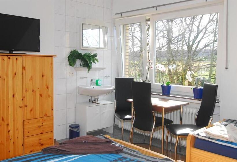 标准间, Monteurwohnung Ferienwohnung Krings Baptistastr 2a