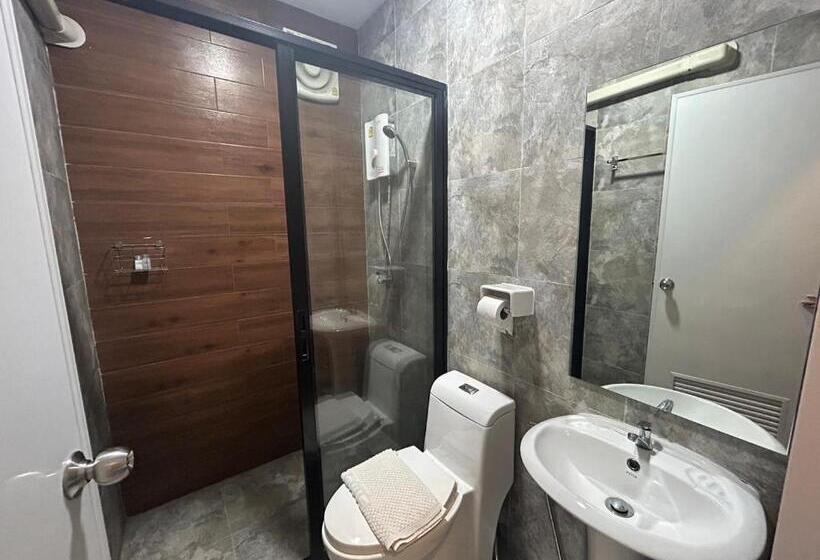스탠다드 룸 가든 전망, Uthaithani Resort