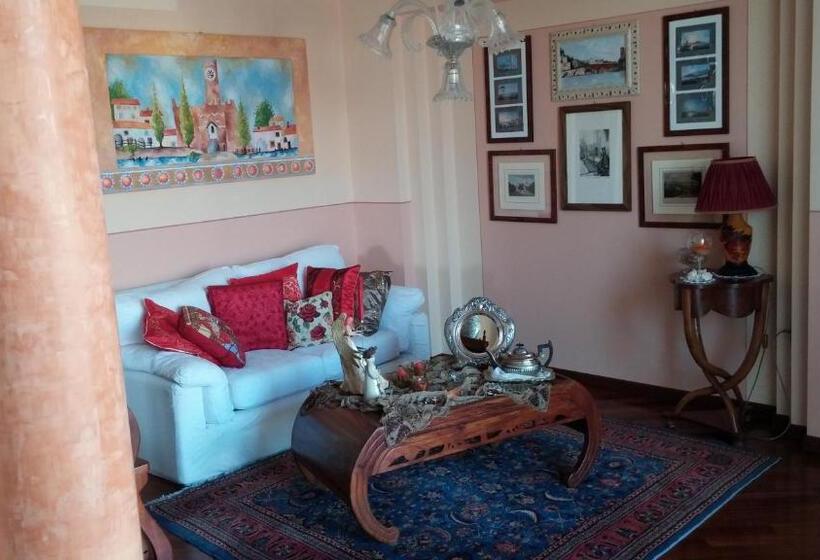 اتاق اکونومی, Lovely Casa Paola Villlafranca Centro Zimmer Rooms