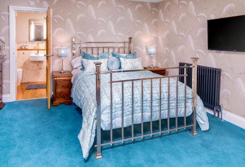 Deluxe Kamer met Kingsize Bed, The Mainstay Luxury Boutique Rooms With Private Parking