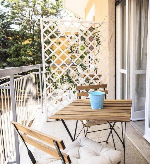 اتاق استاندارد با بالکن, Home 41°