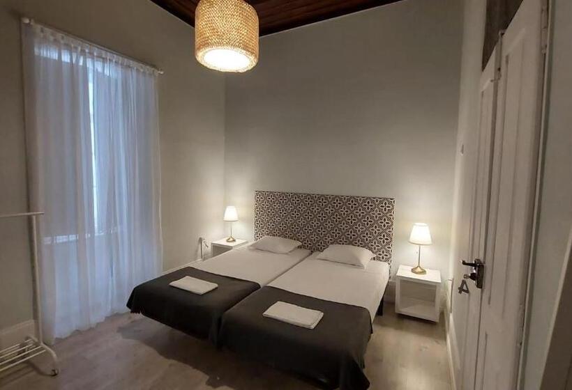 Standard room with outdoor bath, Hostel A Casa Da árvore
