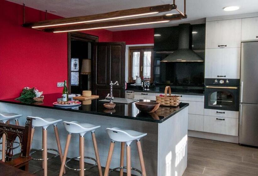 Дом 4 Спальни, Casa Rural Artola Etxea