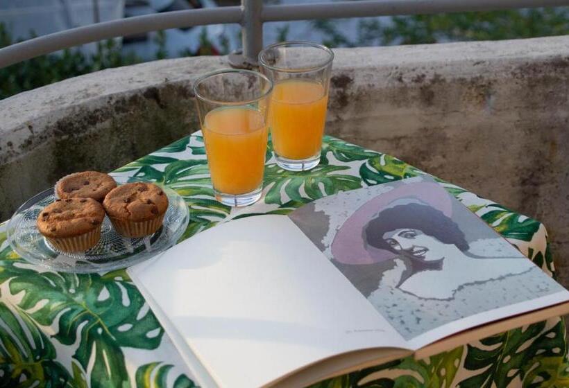 Люкс Повышенной Комфортности, La Stagione Dell Arte B&b