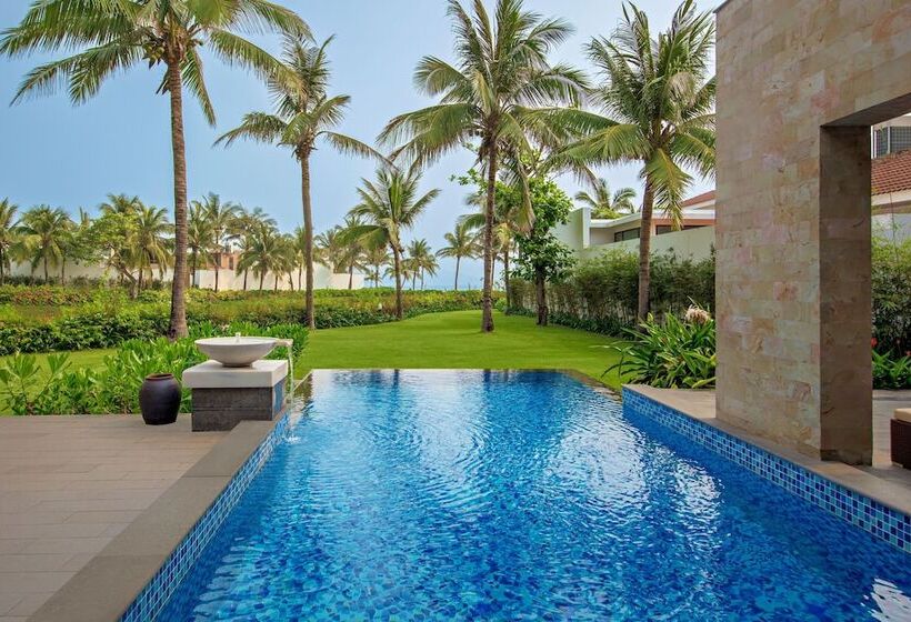 带花园景观和三个卧室的别墅, Danang Marriott Resort & Spa