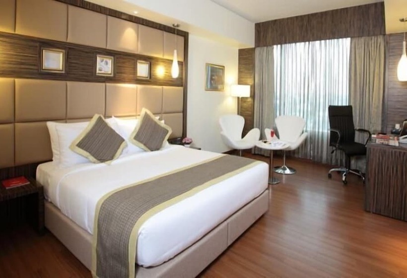 חדר פרמיום, Daspalla Hyderabad