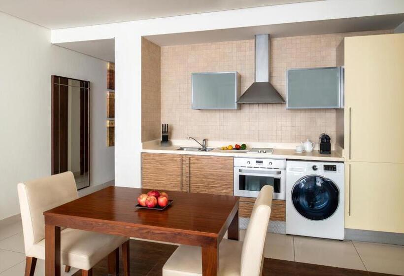 Escritório Deluxe, Fraser Suites Doha