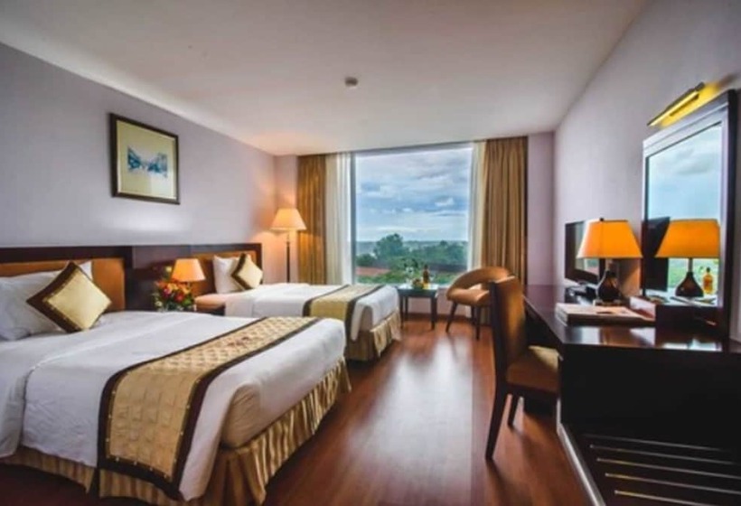 اتاق سوپریور با چشم‌انداز شهر, Mondial Hotel Hue