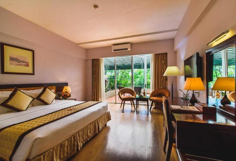 اتاق لوکس با چشم‌انداز باغ, Mondial Hotel Hue