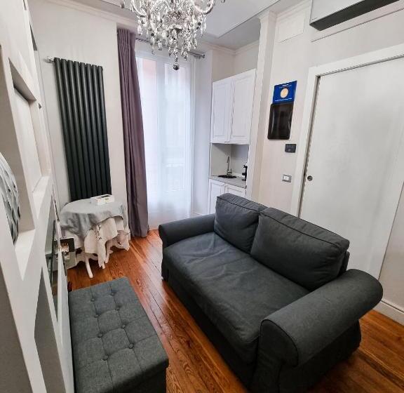 اتاق لوکس با بالکن, B&b Dolce Casa Con Sauna E Cromoterapia