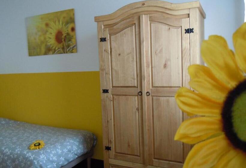 Standard room with outdoor bath, Il Farfasole