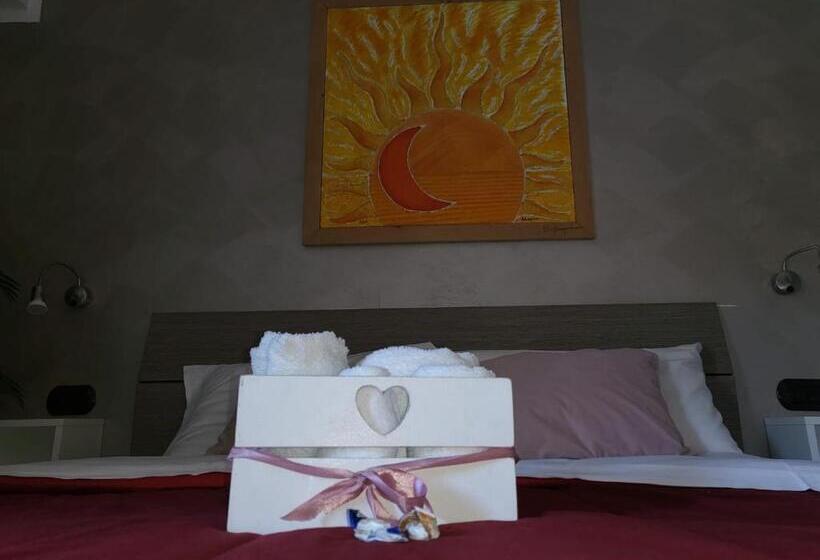 Номер Deluxe с Балконом, Rainbow Sweet Rooms