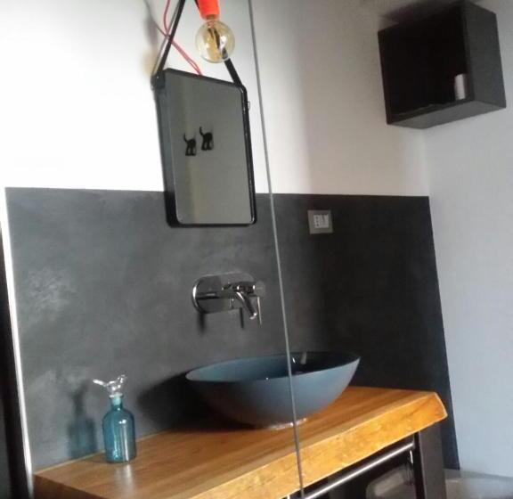 اتاق استاندارد, Zucchero Sui Baffi  Food Lovers B&b