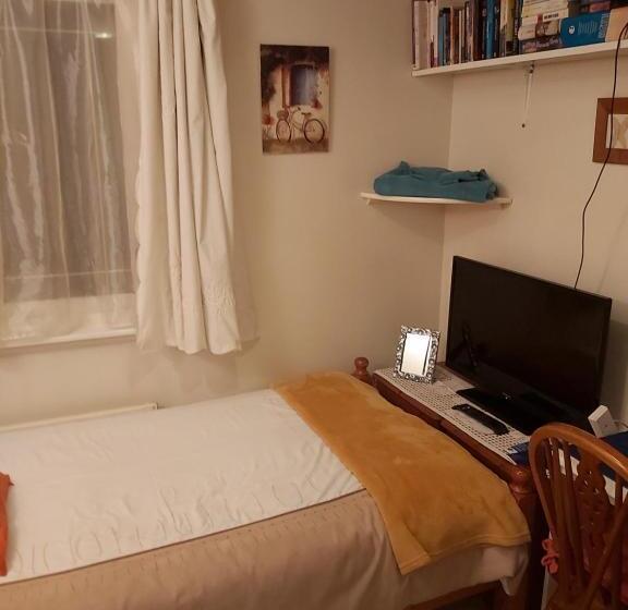 اتاق اکونومی یک تخته, Homely Haven, Dunfermline