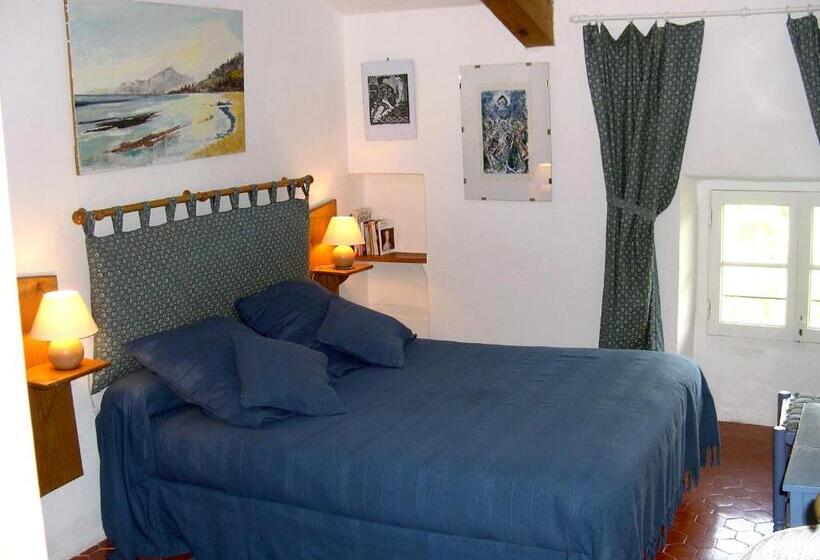 스탠다드 룸 산 전망, Domaine Du Paraïs B&b