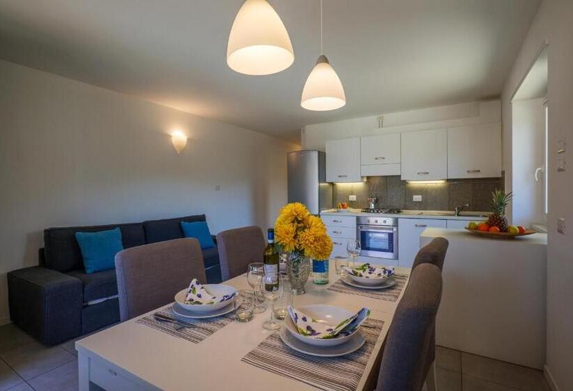 Appartamento 1 Camera da Letto, Residence Girasole Casa Rossa B