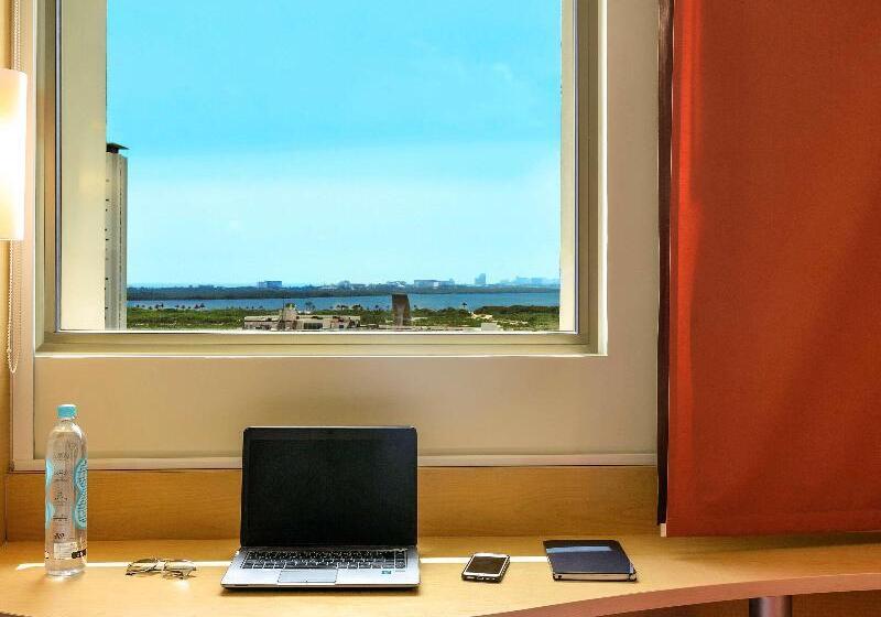 Номер Стандарт Вид на Озеро, Ibis Cancun Centro