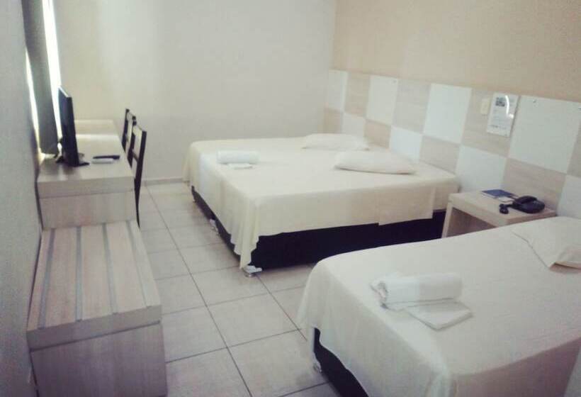 Номер Стандарт Трехместный, Maestro Express Toledo