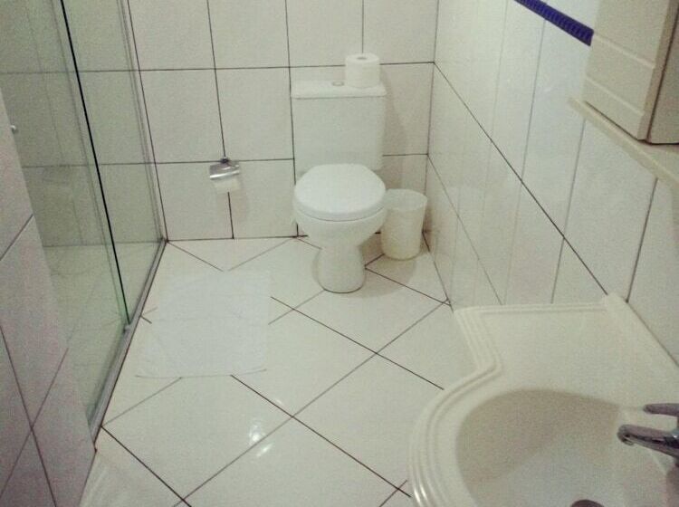 Номер Стандарт Трехместный, Maestro Express Toledo