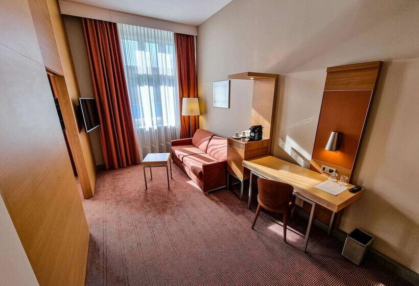 سوییت پرستیژ, Mercure Ostrava Center