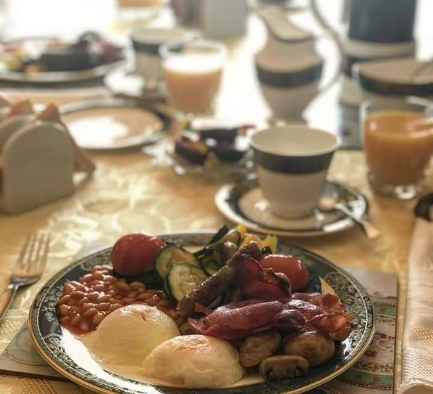 Номер Стандарт Совместная Ванная, Woodpeckers Cottage B&b