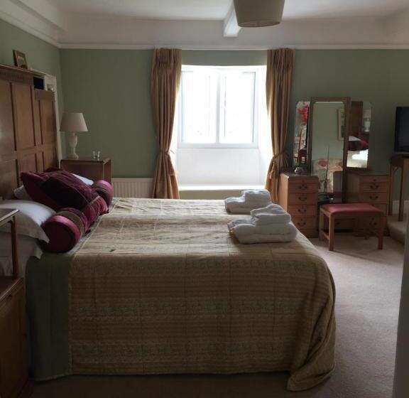 Полулюкс, Cliff Farmhouse B&b Suites