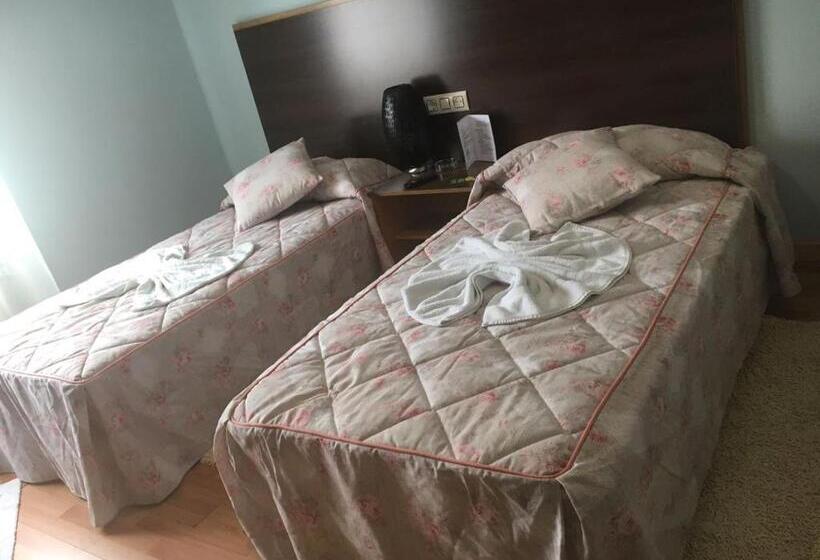 חדר סטנדרט חדר אמבטיה משותף, Hostal Goias