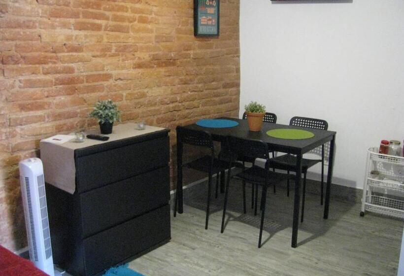 Семейное Студио, Galega Guest House