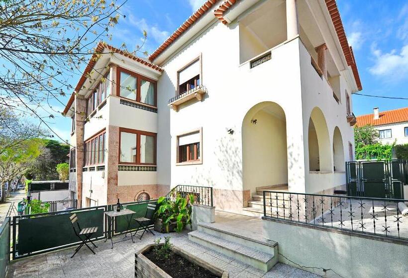 سوییت اجرایی, Cosy Bedrooms Guest House