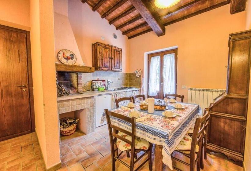 Apartamento 3 Dormitórios, Borgo Struginati