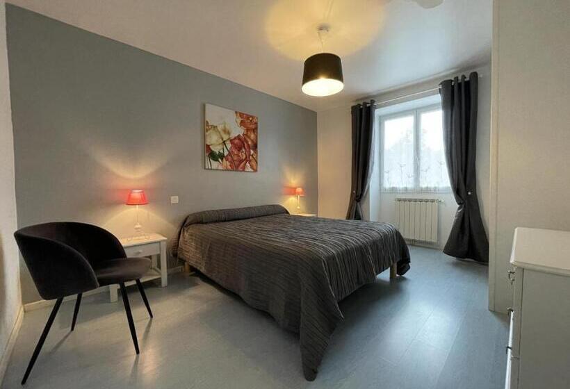 Номер Стандарт, Maison Zubiatia   3km Compostelle
