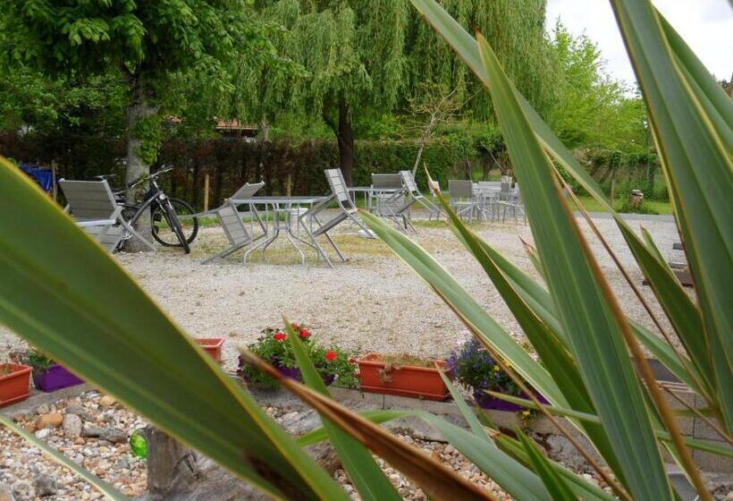 Номер Стандарт с Террасой, Au Jardin Près De L Ocean