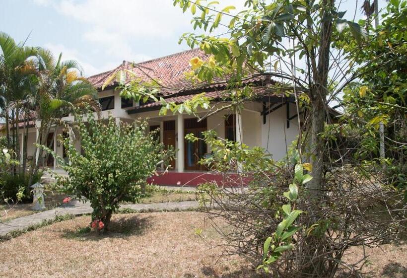 اتاق استاندارد با چشم‌انداز باغ, Guesthouse Rumah Senang